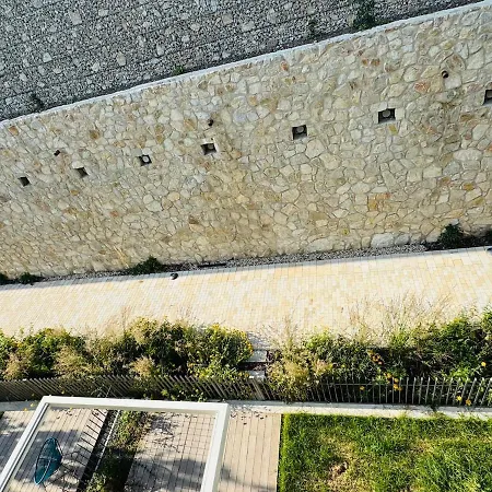 Brand New Chic & Luxurious Flat By Castle Parking Free Bratislava