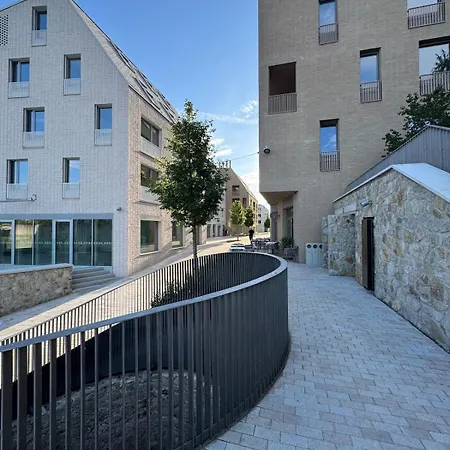 Brand New Chic & Luxurious Flat By Castle Parking Free Apartment
