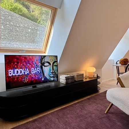 Appartement Brand New Chic & Luxurious Flat By Castle Parking Free