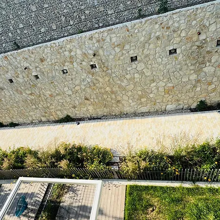 Brand New Chic & Luxurious Flat By Castle Parking Free Bratislava