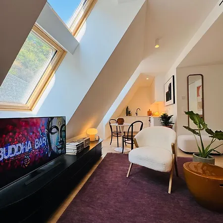 Brand New Chic & Luxurious Flat By Castle Parking Free Bratislava