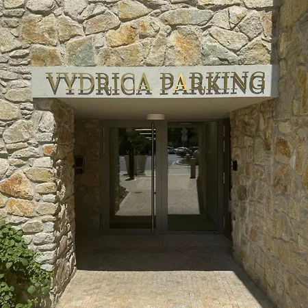 Chic Loft By Castle&danube Old Town Free Parking Lejlighed Bratislava