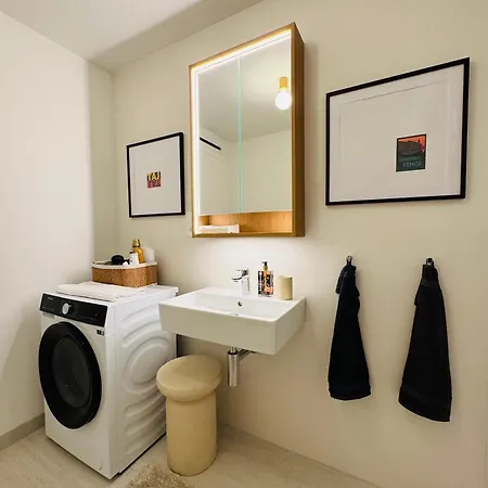 Chic Loft By Castle&danube Old Town Free Parking