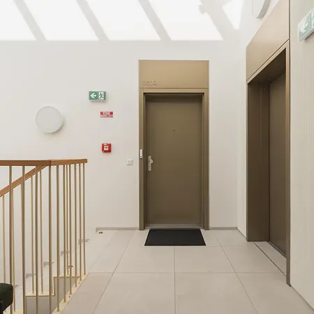 Vydrica Loft By Castle&danube Riverside Parking Free