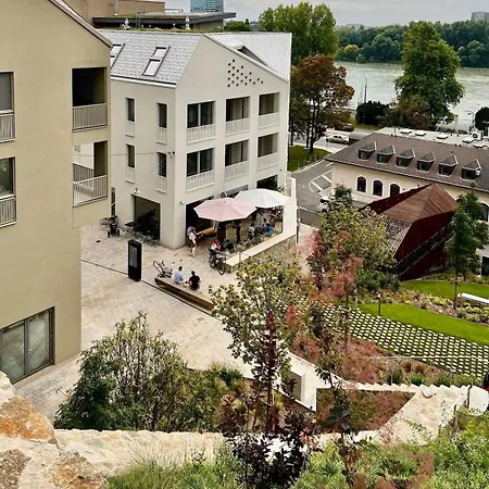 Luxury Loft By Castle&danube Riverside Parking Free Apartman