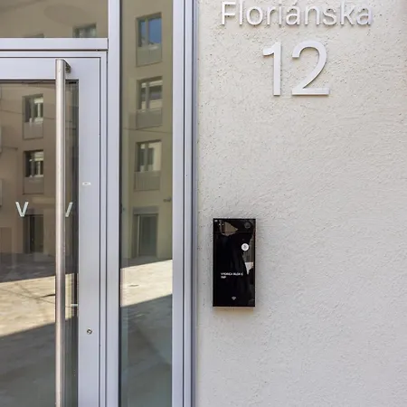 Vydrica Loft By Castle&danube - Old Town- Privat Parking Included * Bratysława
